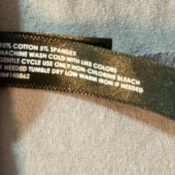 TWO pairs Torrid pants (Tie Dyed Capri Sweats AND Blk/Gry capri PJs) PLUS SIZE 4 - Picture 12 of 13